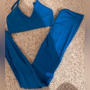 SKIMS cobalt blue leggings & sports bra set
